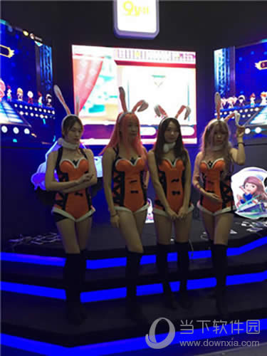 四位兔女郎小姐姐